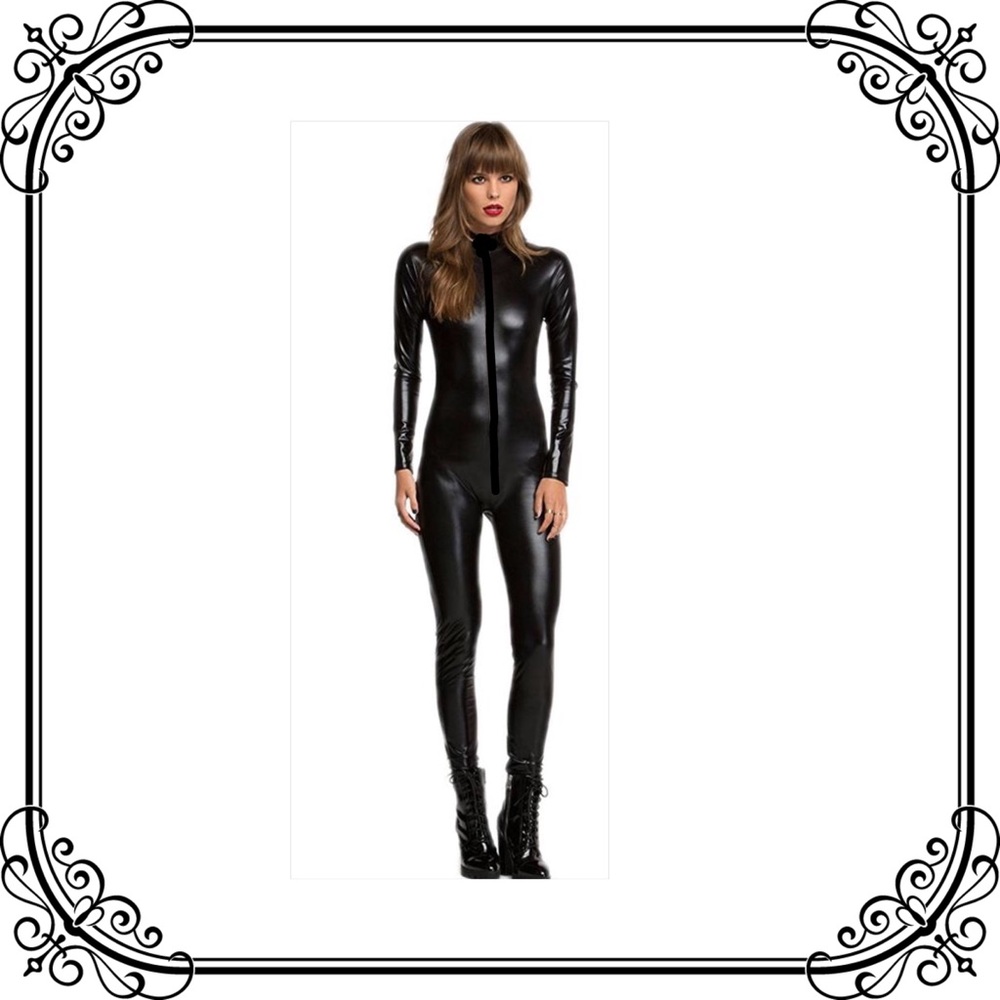 Bodysuit  cosply or just sexyness